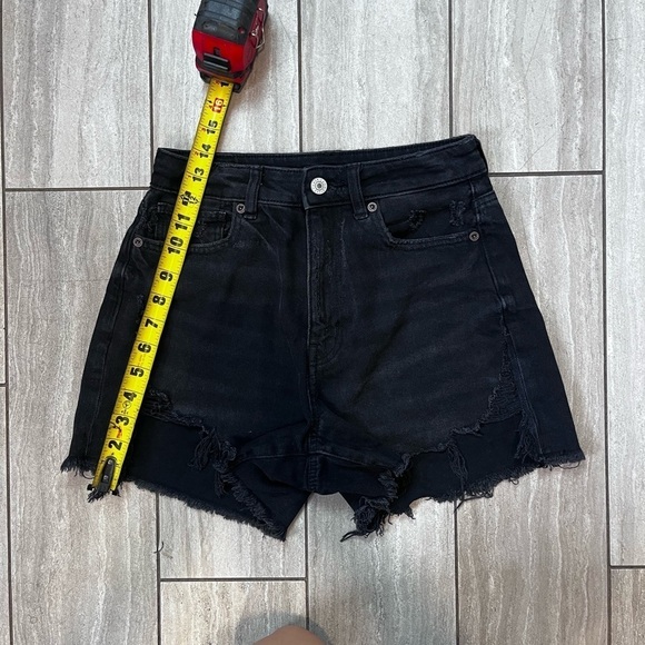 American Eagle Black Comfort Stretch Waist Band Raw Hem Distressed Denim Shorts - Picture 7 of 7